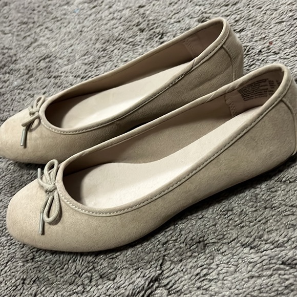 COPY - american eagle flats - Picture 4 of 5